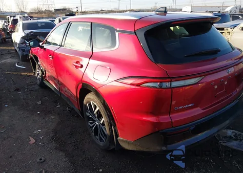 2025 Toyota Crown Signia Xle из США, поврежденный, VIN JTDACAAJ7S3001043